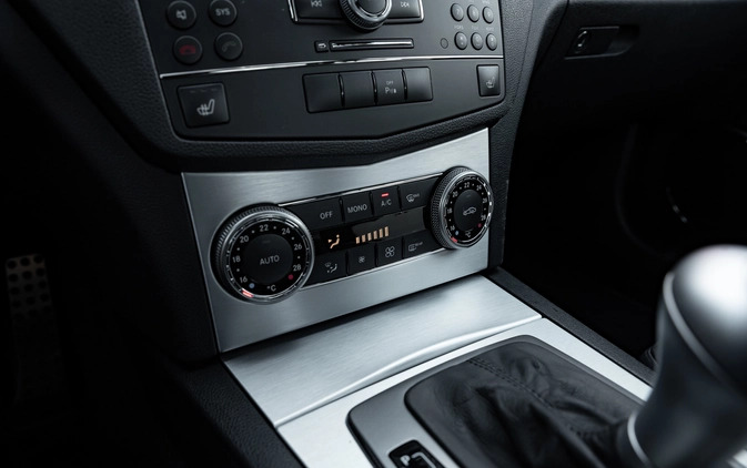 Mercedes-Benz Klasa C cena 45900 przebieg: 282000, rok produkcji 2008 z Nowa Sarzyna małe 742